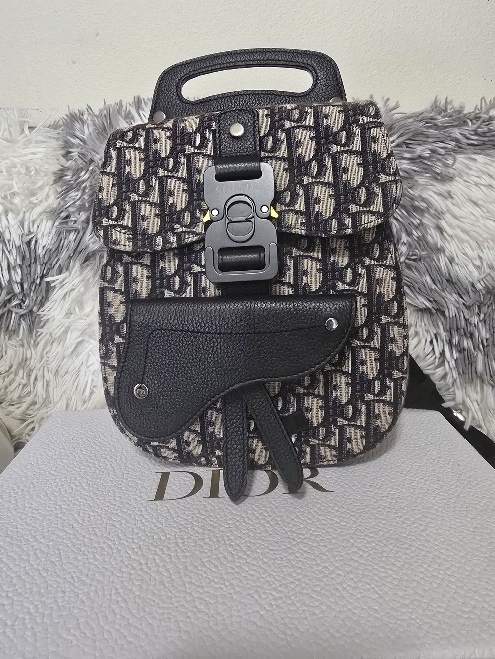 Pre Owned Dior Grained Calfskin Oblique Gallop Sling